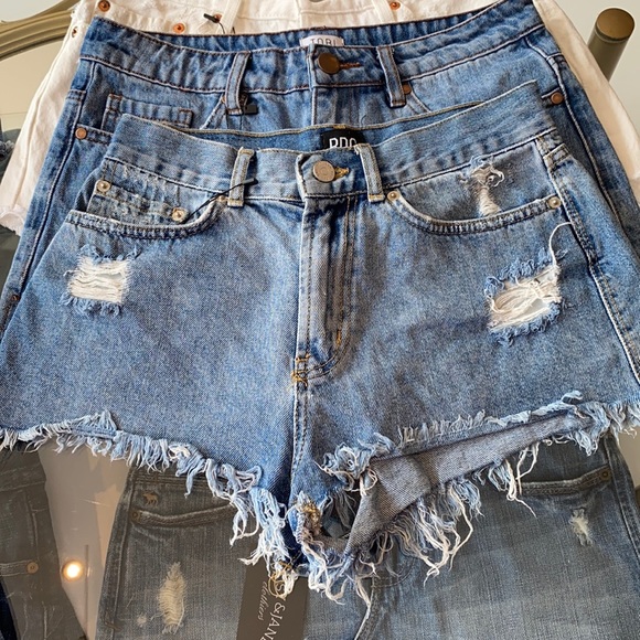 Urban Outfitters Jean Shorts - Picture 1 of 3